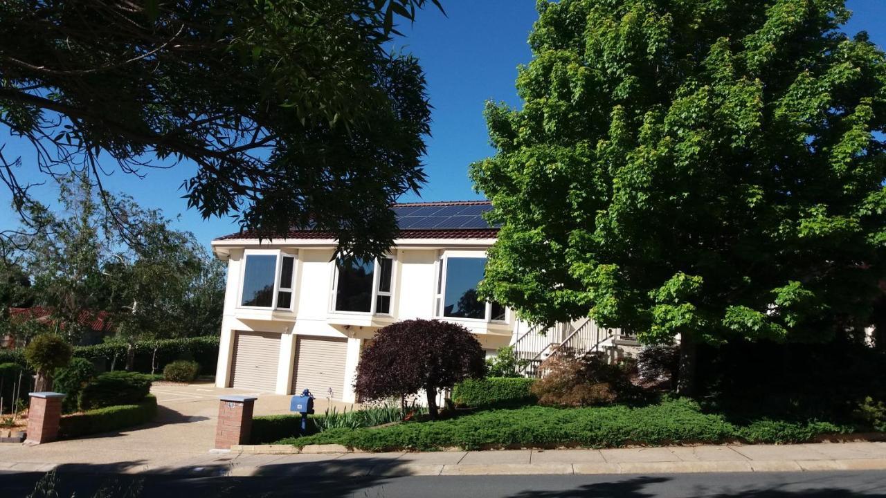 Sweet Home By The Golf Course Canberra Extérieur photo