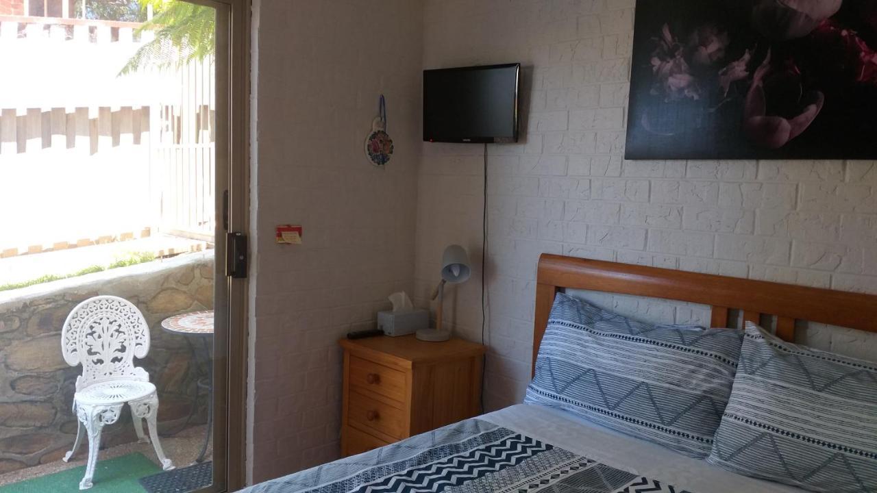 Sweet Home By The Golf Course Canberra Extérieur photo