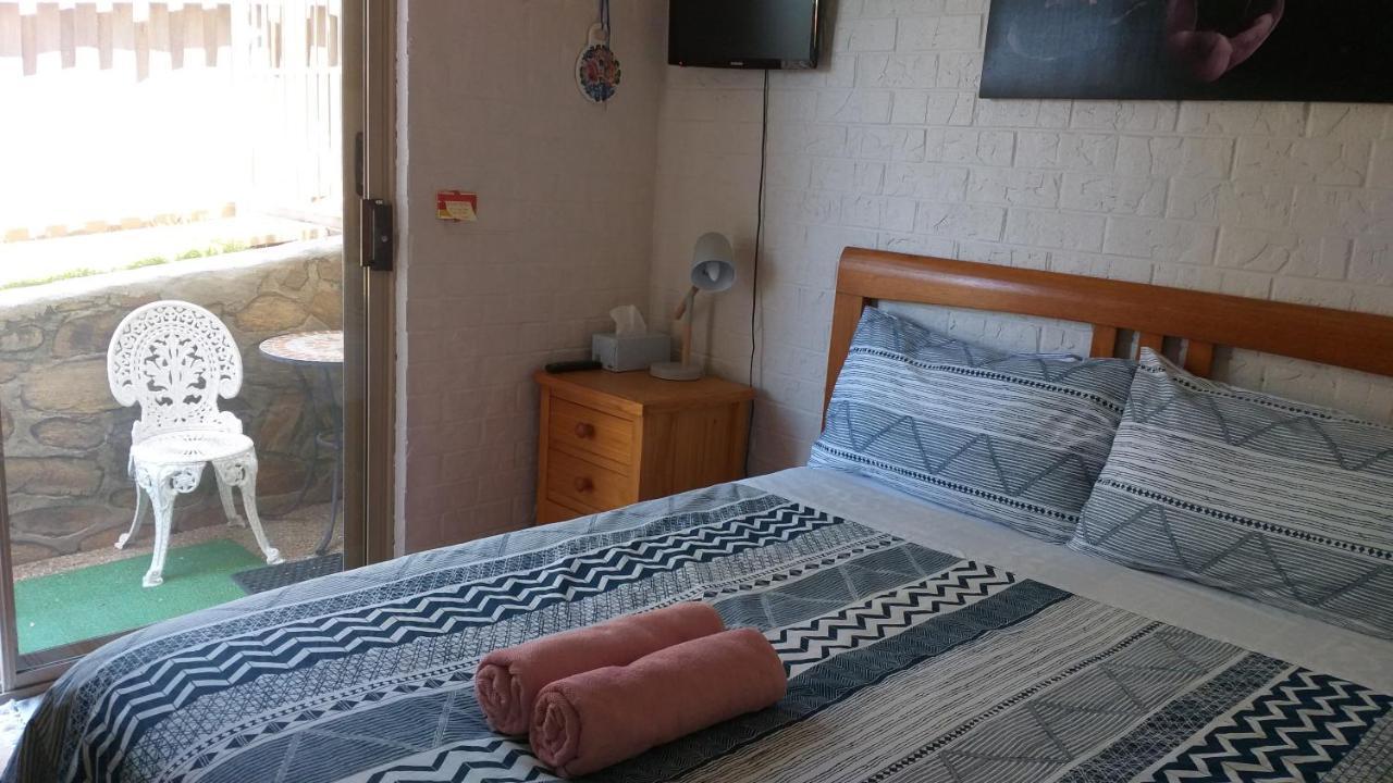 Sweet Home By The Golf Course Canberra Extérieur photo