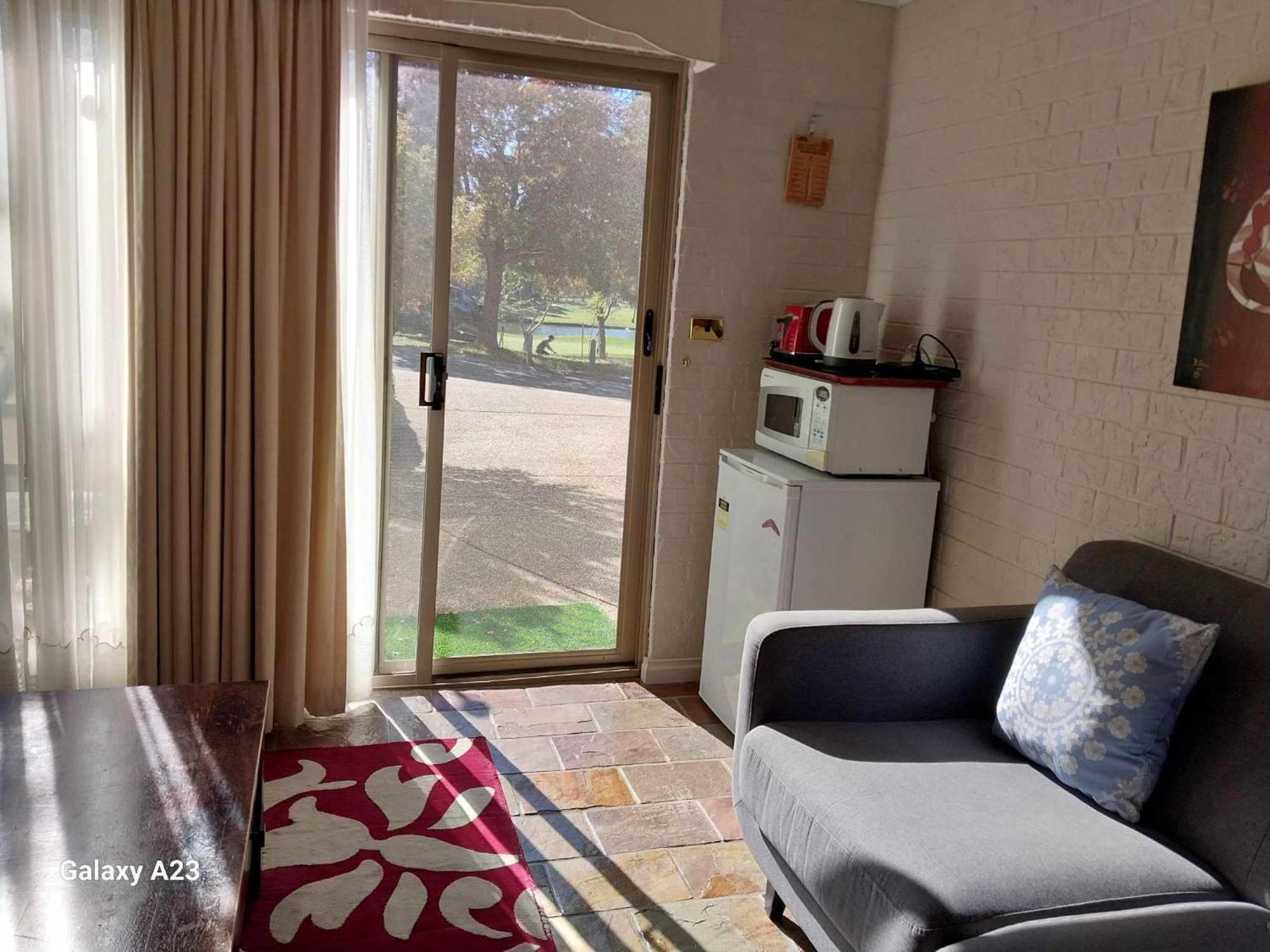 Sweet Home By The Golf Course Canberra Extérieur photo